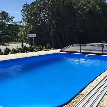 Vila Horicky 아파트 Hořičky