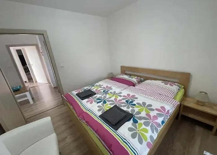 - Ratiborice Apartman *